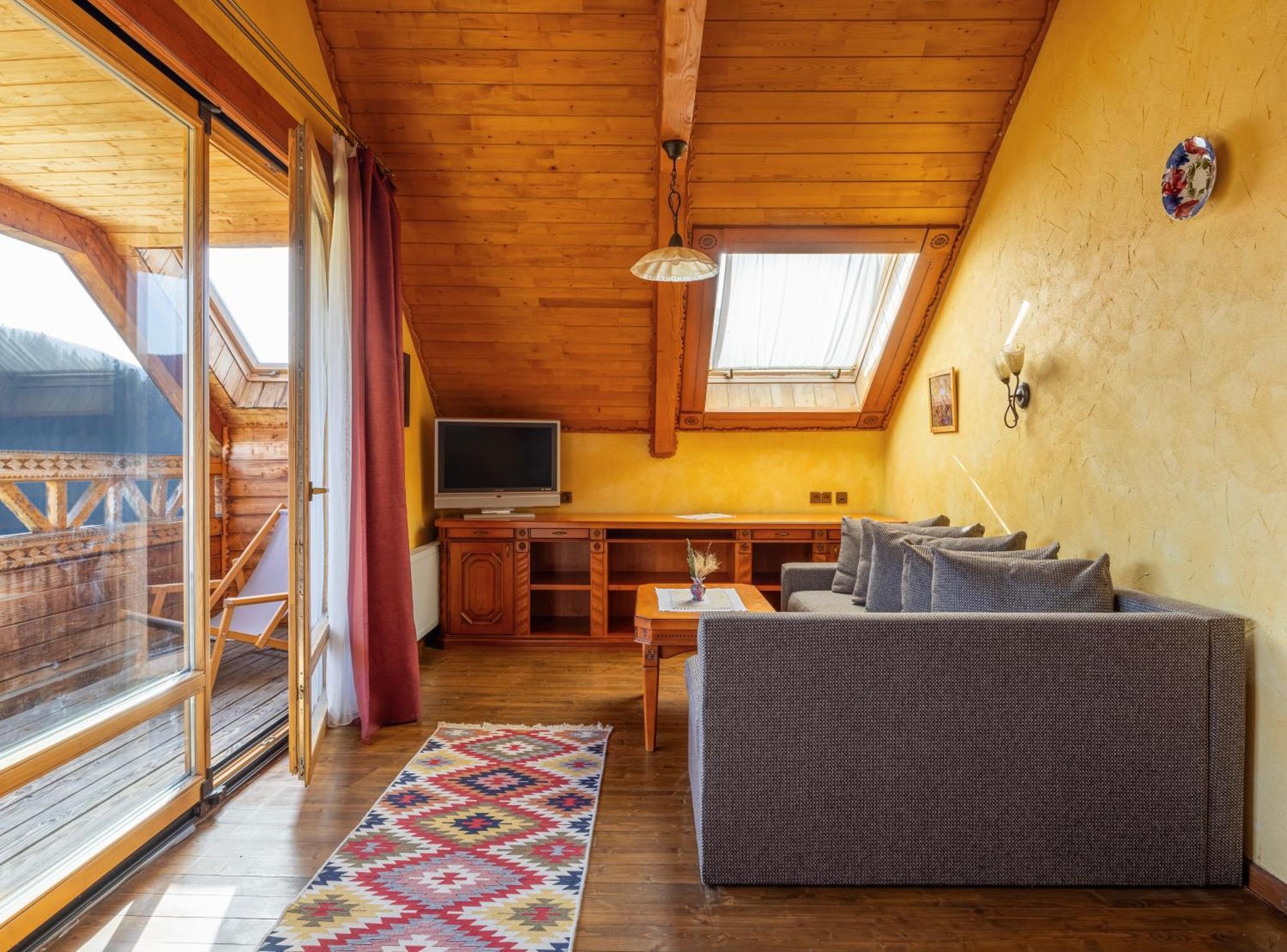 Koruna Tatariv Habitación foto